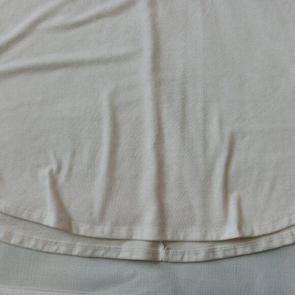 Zenana Premium Plus Size White Cut Out Cage Neckline Short Sleeve Tee Women's 3X - Picture 12 of 12